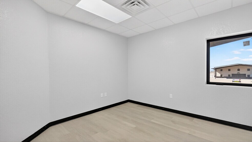 More Photos Of 16511 W Basin St, Odessa Industrial For Lease