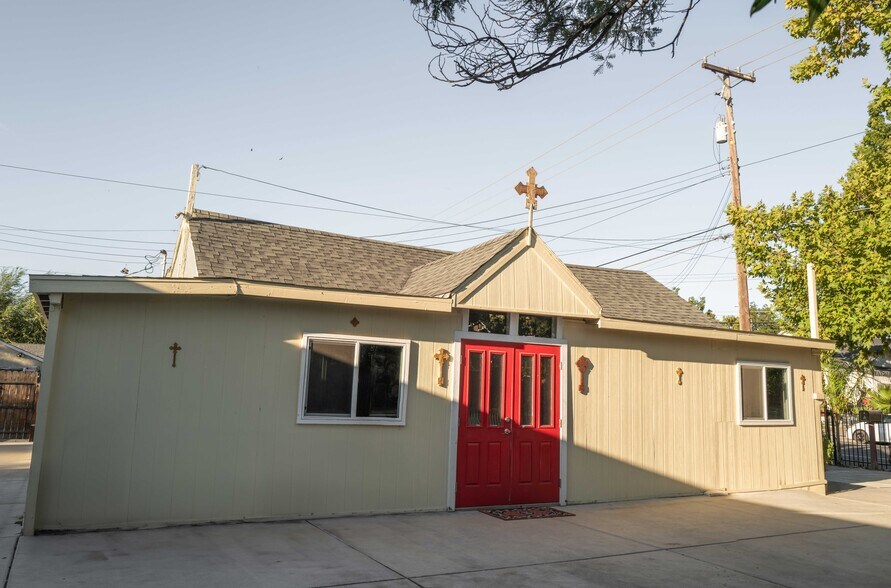 More Photos Of 5002 Martin Luther King Jr Blvd, Sacramento Religious Facility For Sale