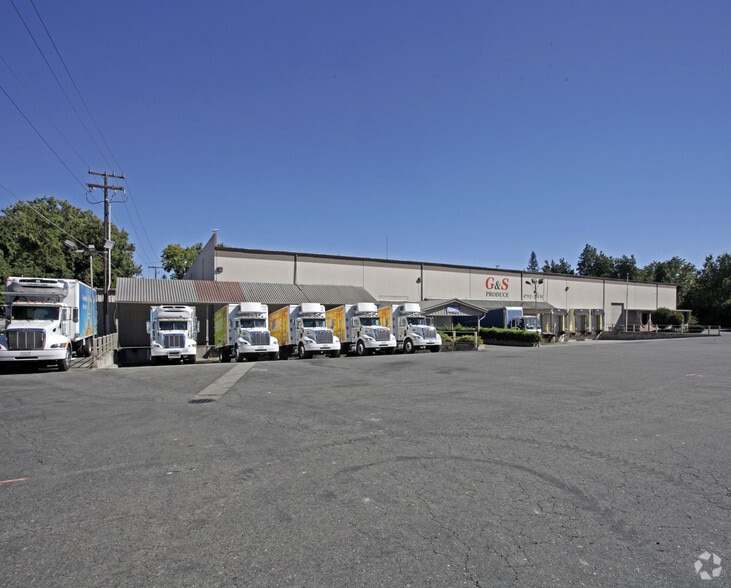 More Photos Of 2705 5th St, Sacramento Warehouse For Sale