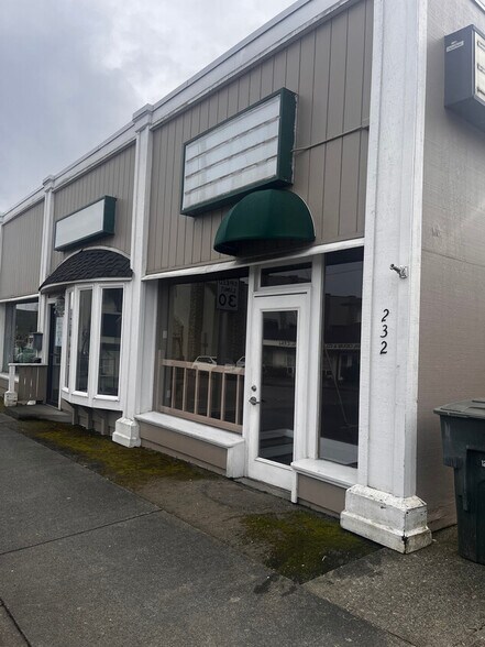 More Photos Of 232 W 8th St, Port Angeles General Retail For Lease