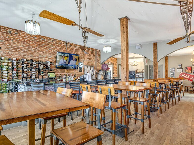 More Photos Of 214 Main St, Ruma Restaurant For Sale