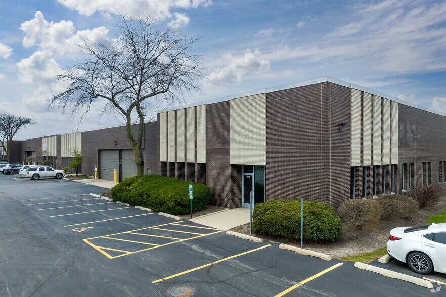 More Photos Of 7515 Oak Park Ave, Niles Warehouse For Lease