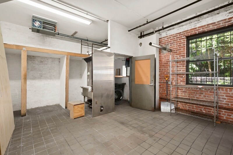 More Photos Of 372 Lafayette Ave, Brooklyn General Retail For Lease