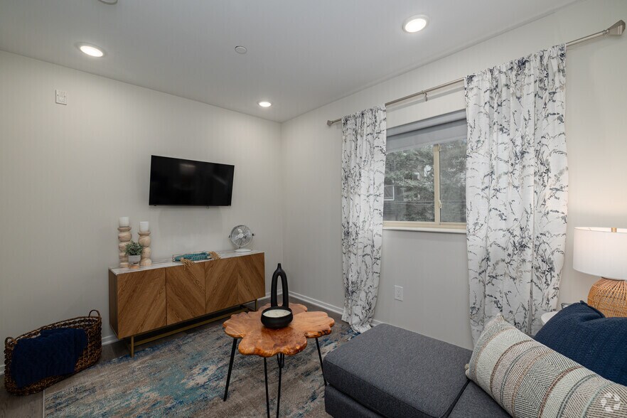More Photos Of 4415 Chestnut St, Philadelphia Apartments For Lease