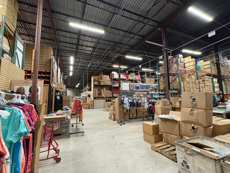 More Photos Of 4401 Nw 167th St, Miami Gardens Warehouse For Sale