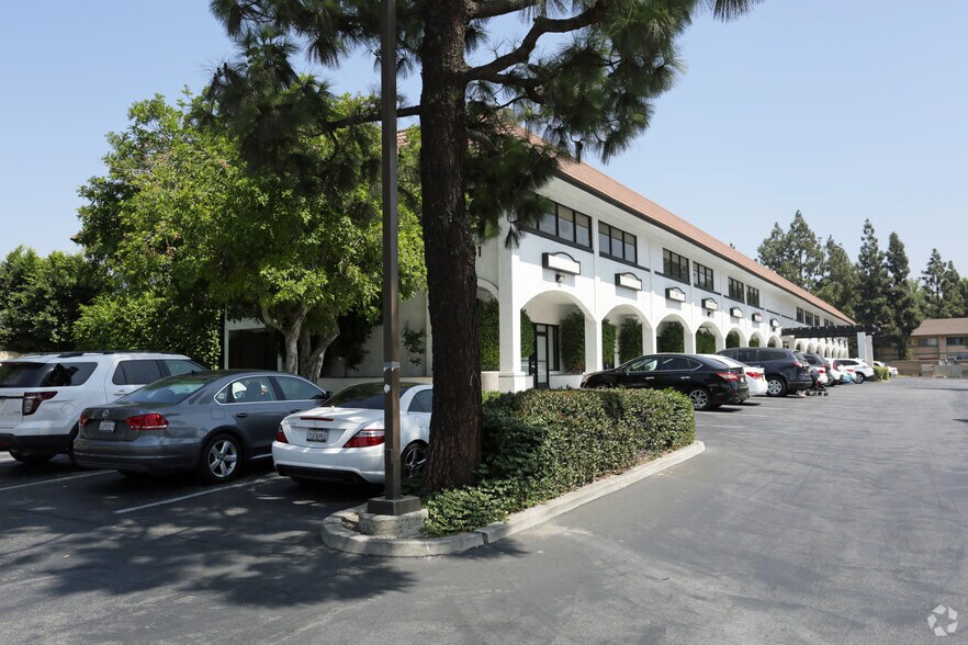 Primary Photo Of 9161 Sierra Ave, Fontana Medical For Lease