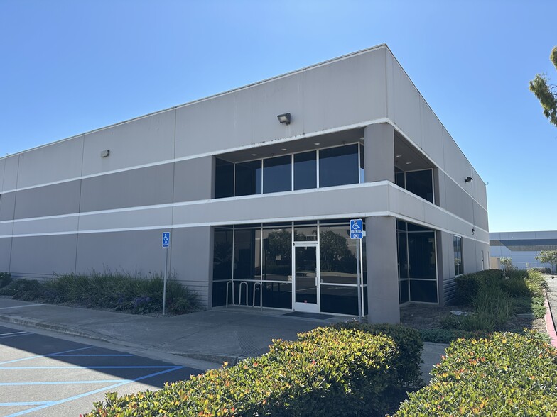 Primary Photo Of 2627 Skyway Dr, Santa Maria Warehouse For Lease