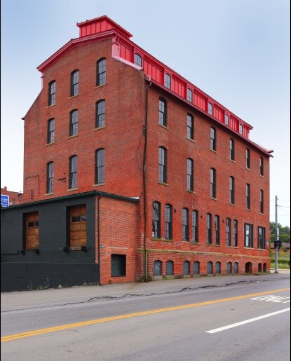 More Photos Of 160 N Main St, Mansfield Warehouse For Lease