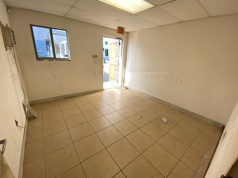 More Photos Of 13355-13385 NW 47th Ave, Opa-locka Warehouse For Sale