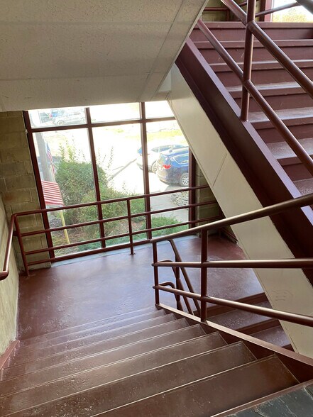 More Photos Of 132 Delaware St, Walton Office For Lease