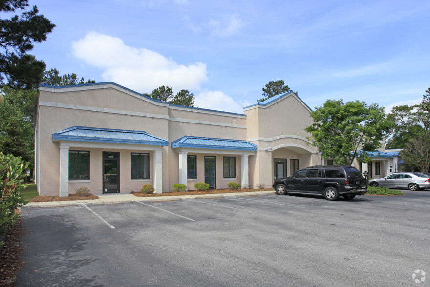 Primary Photo Of 494 Wando Park Blvd, Mount Pleasant Showroom For Lease