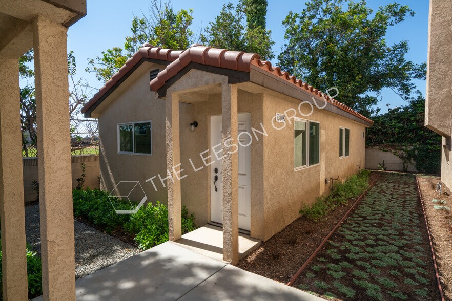 More Photos Of 1370 San Juan St, Tustin Apartments For Sale