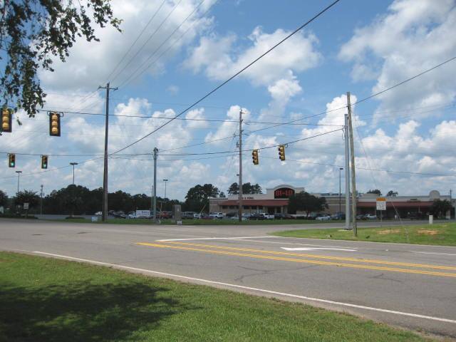 More Photos Of 155 Carolina Sq, Edgefield Supermarket For Lease