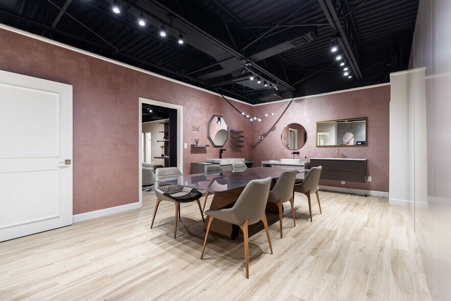 More Photos Of 800 Harbour Dr, Naples Office For Lease