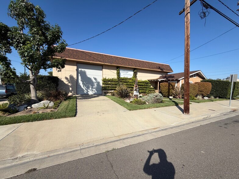 More Photos Of 1101 E 25th St, Signal Hill Land For Lease