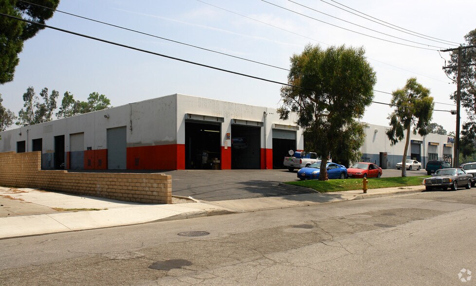 More Photos Of 9530 Sierra Ave, Fontana Unknown For Lease