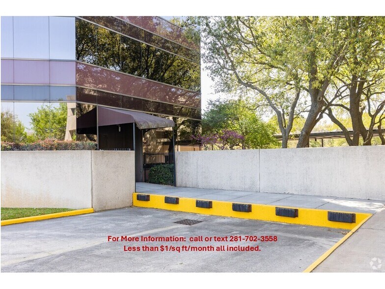 More Photos Of 450 Gears Rd, Houston Office For Lease