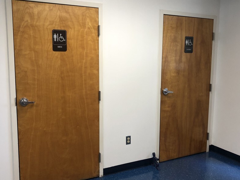 More Photos Of 4585 Printers Ct, White Plains Warehouse For Lease