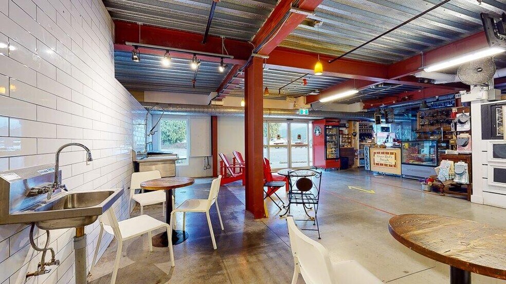 More Photos Of 473 Gower Point Rd, Gibsons Restaurant For Lease