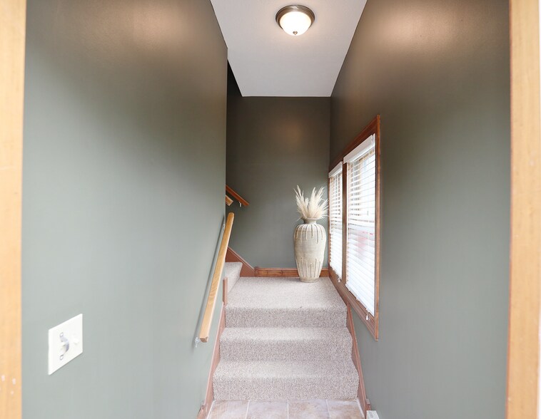 More Photos Of 10850 Pearl Rd, Strongsville Office For Sale