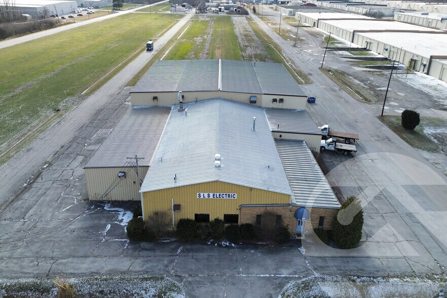 Primary Photo Of 550 4th St, Perrysburg Warehouse For Sale