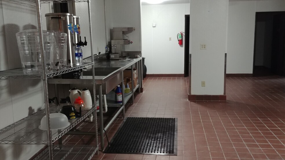 More Photos Of 8579 State Highway 31 W, Athens Skilled Nursing Facility For Lease