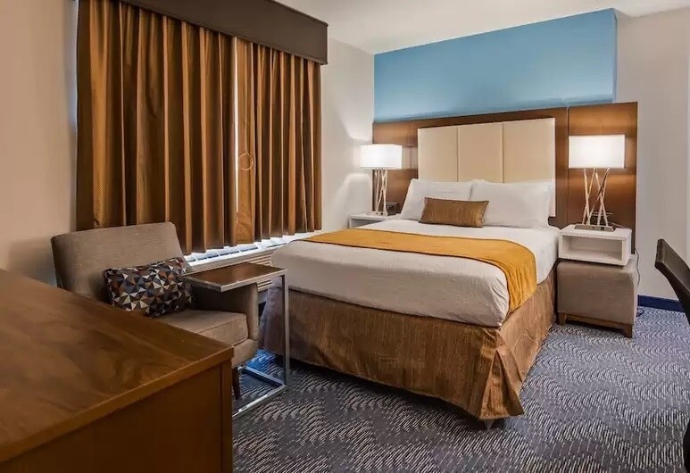 More Photos Of 1025 Beach 21st St, Far Rockaway Hotel For Sale