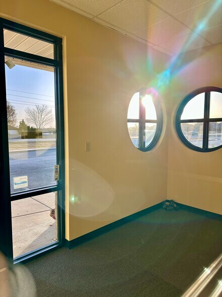 More Photos Of 10229 E 96th St N, Owasso Office For Lease