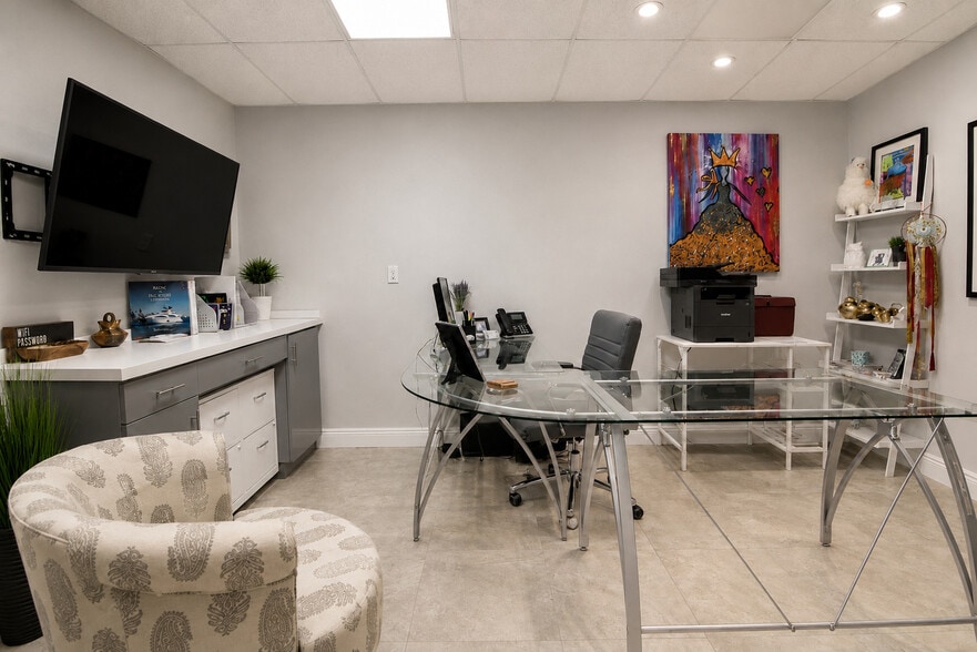 More Photos Of 555 Biltmore Way, Coral Gables Medical For Sale