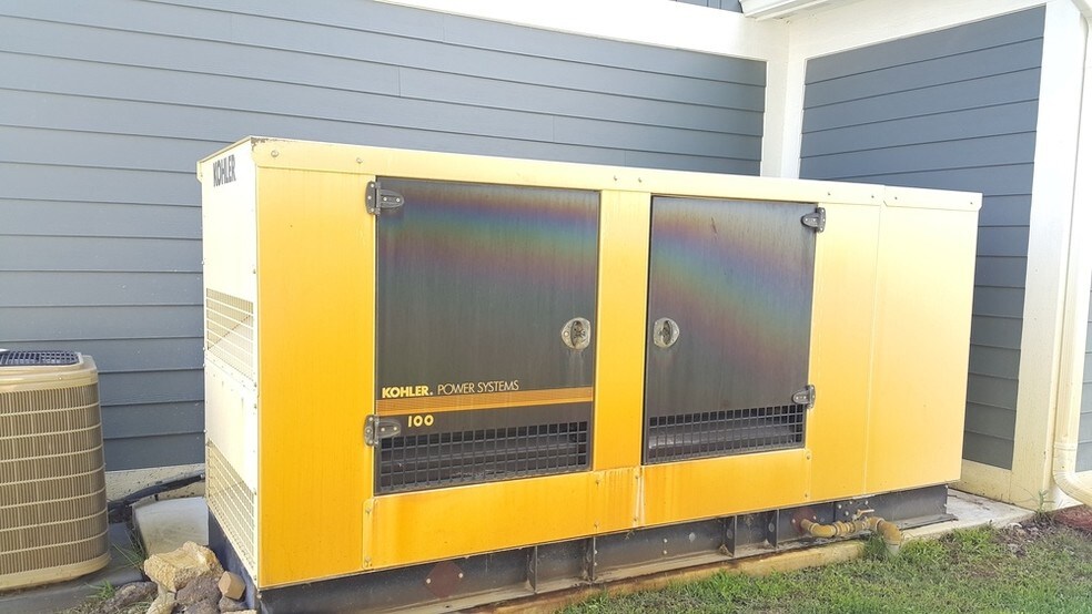 More Photos Of 12660 10 Mile Rd, South Lyon Medical For Lease