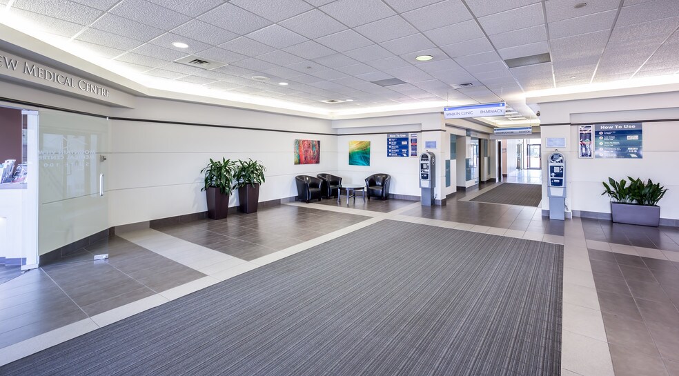 More Photos Of 1011 Glenmore Trl SW, Calgary Medical For Lease