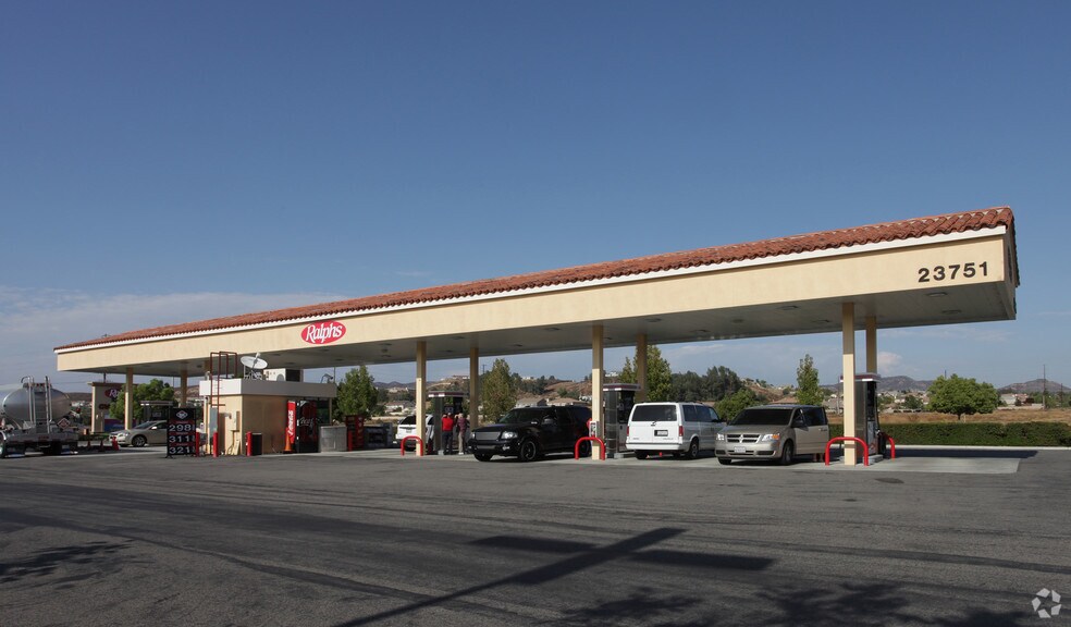 More Photos Of 23751 Washington Ave, Murrieta Unknown For Lease