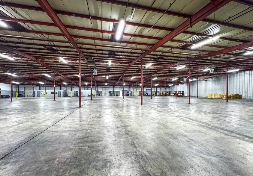 More Photos Of 1605 Prosser Rd, Knoxville Warehouse For Lease