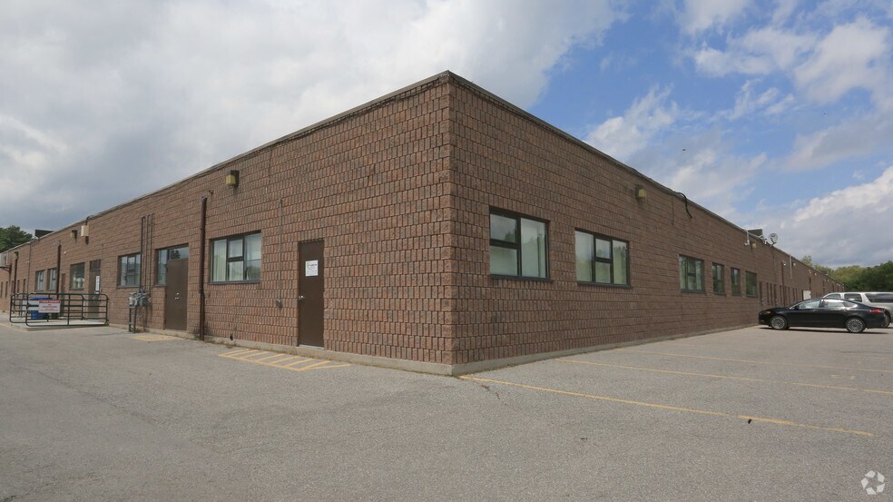 More Photos Of 210 Memorial Ave, Orillia General Retail For Sale