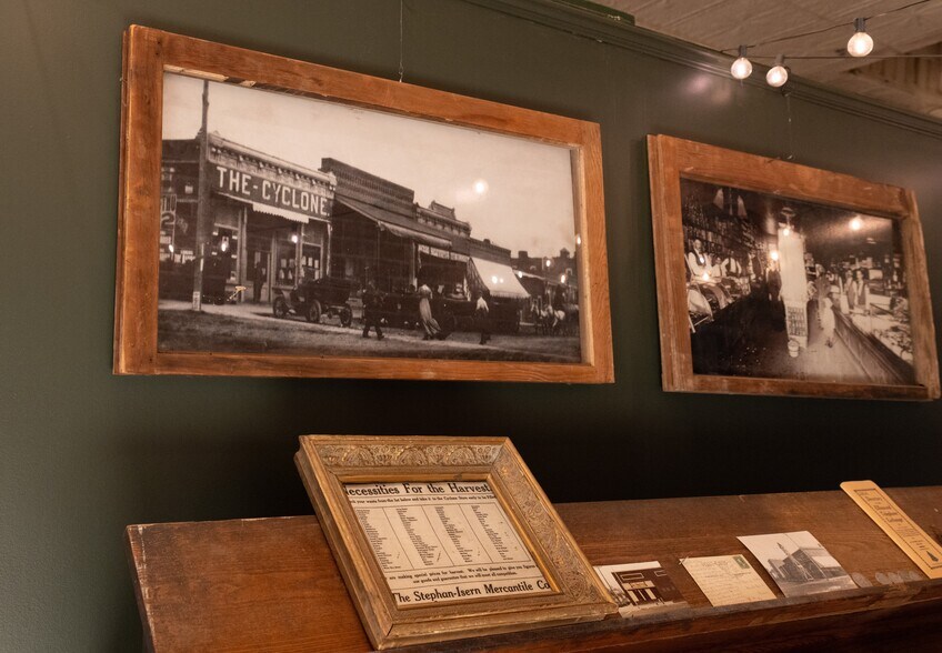 More Photos Of 23 N Main St, Ellinwood Storefront For Sale