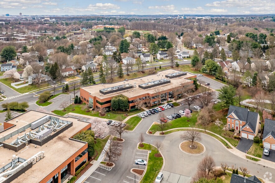 More Photos Of 940-948 Clopper Rd, Gaithersburg Research And Development For Lease