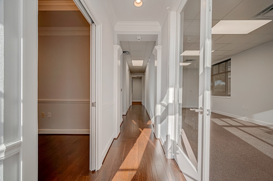 More Photos Of 16000 Park Ten Pl, Houston Medical For Lease