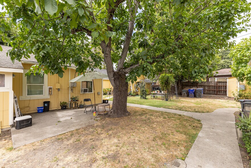 More Photos Of 2123 2nd St, Napa Apartments For Sale