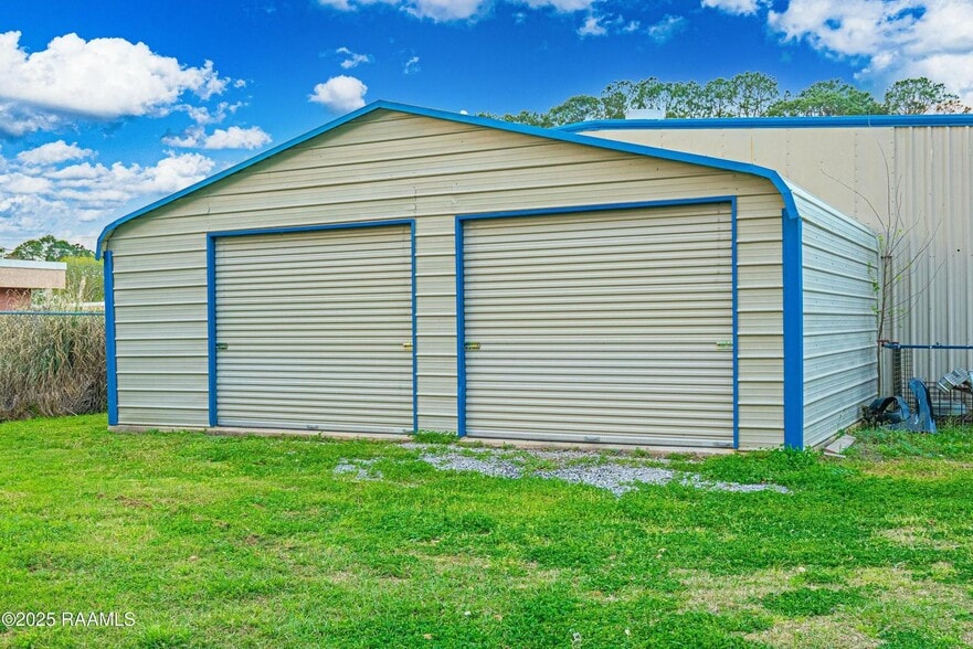 More Photos Of 1312 W Admiral Doyle Dr, New Iberia Industrial For Sale