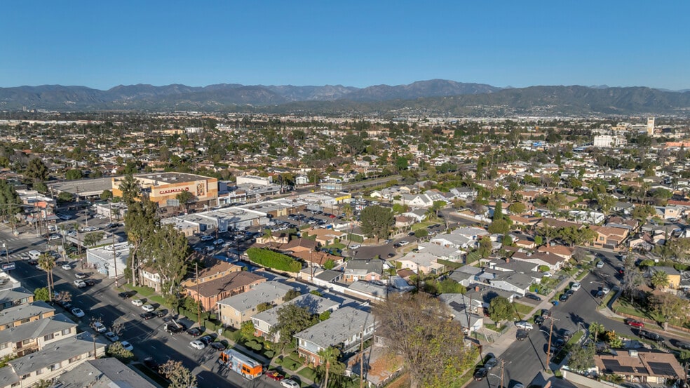 More Photos Of 6308 Coldwater Canyon Ave, North Hollywood Apartments For Sale