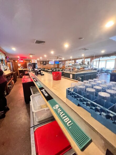 More Photos Of 16215 Cobb Island Rd, Newburg Freestanding For Sale