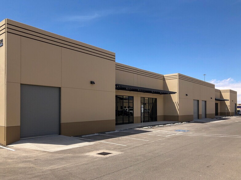 More Photos Of 12305 Mercantile Ave, El Paso Warehouse For Lease