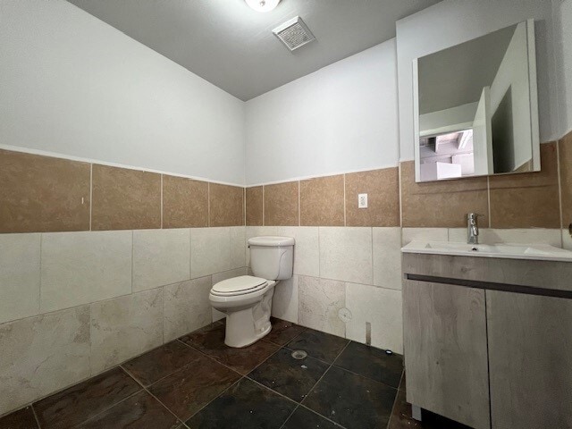 More Photos Of 238 NW 9 #2 ave, Homestead Light Manufacturing For Lease