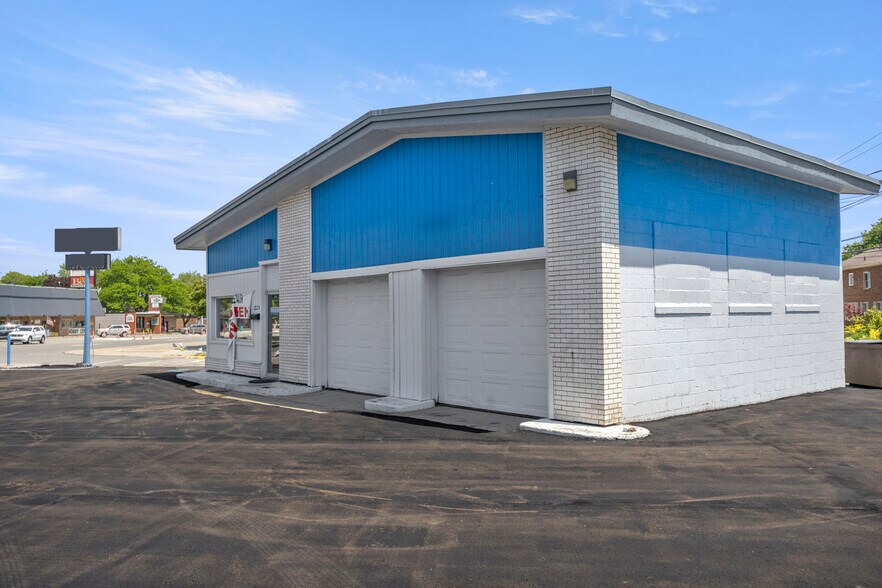 More Photos Of 2225 West Rd, Trenton Research And Development For Lease