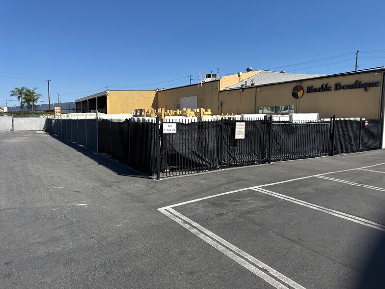More Photos Of 309-323 E Ball Rd, Anaheim Showroom For Sale
