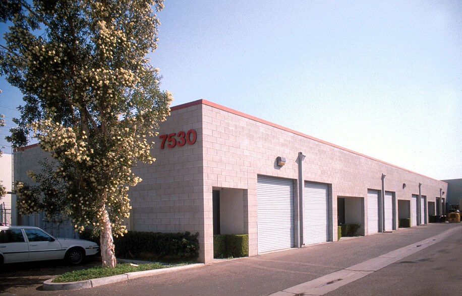 More Photos Of 7530-7540 Orangewood Ave, Stanton Light Manufacturing For Lease