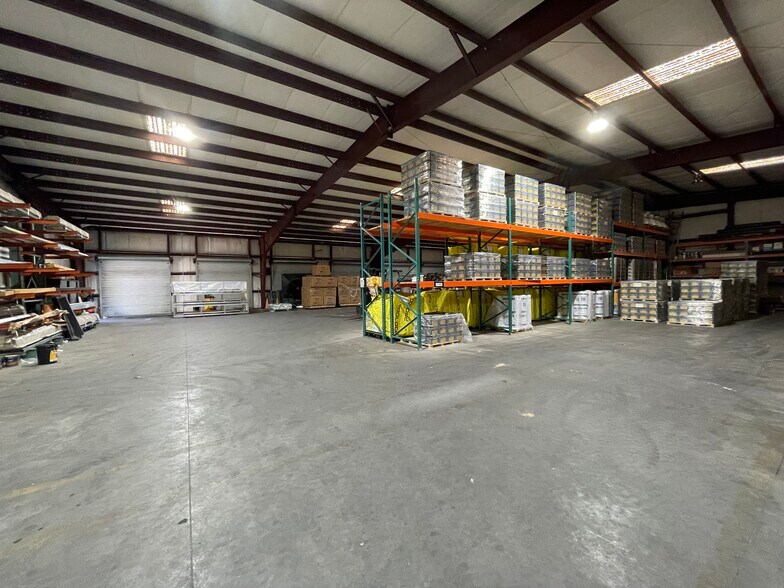 More Photos Of 4680 Lake Industrial Blvd, Tavares Warehouse For Sale