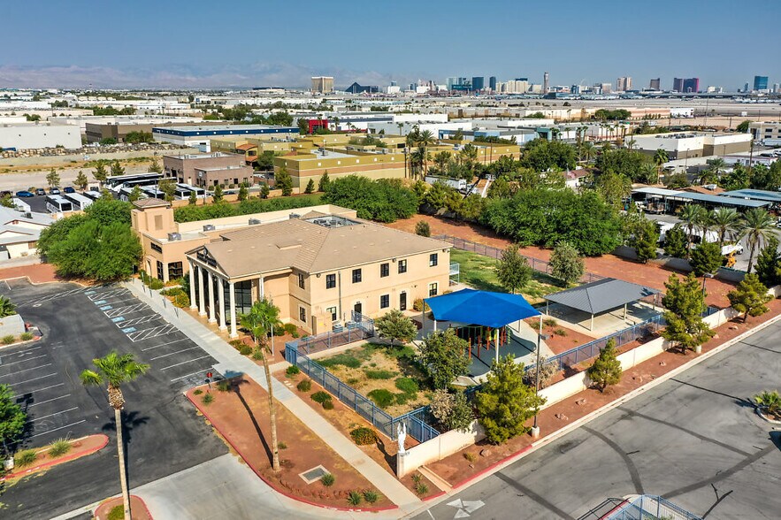 2170 E Maule Ave, Las Vegas, NV 89119 Loft Creative Space For Sale