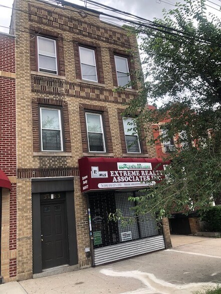 Primary Photo Of 3183 E Tremont Ave, Bronx Office For Sale