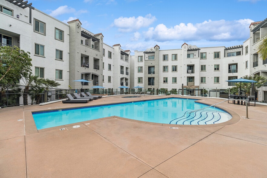 More Photos Of 5395 Napa St, San Diego Apartments For Lease